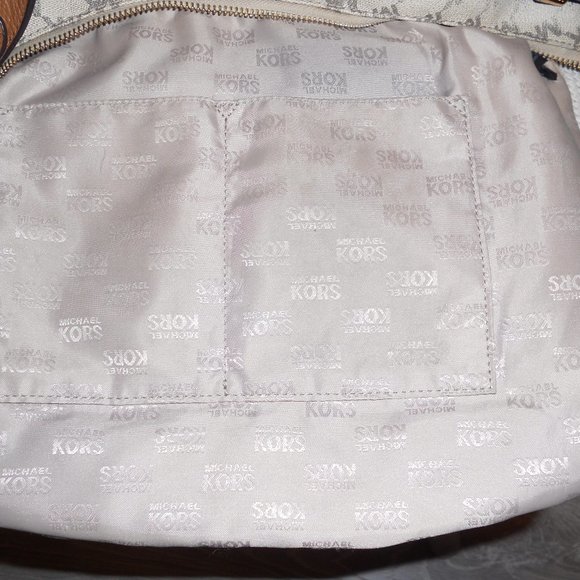 Michael Michael Kors Elana Handbag Vanilla/Beige Missing Tassel, Long Strap - Picture 5 of 16